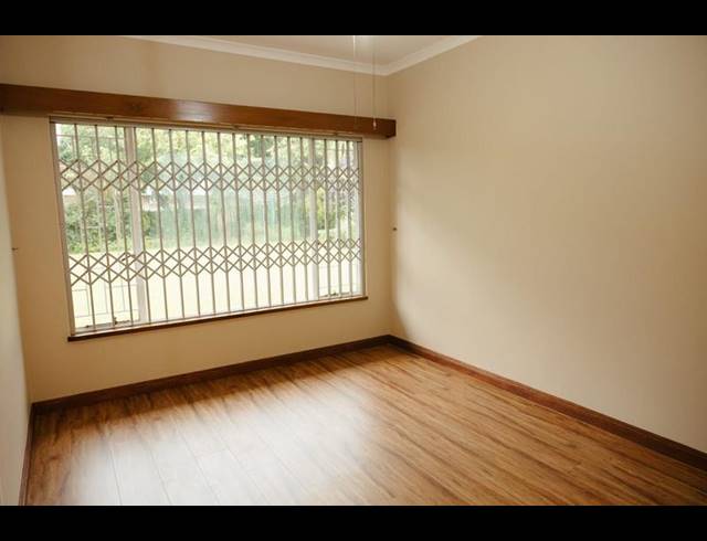 4 BEDROOM PROPERTY TO RENT IN LYNNWOOD GLEN